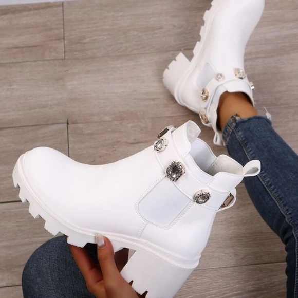 Gemstone Chunky White Boot - Picture 2 of 2